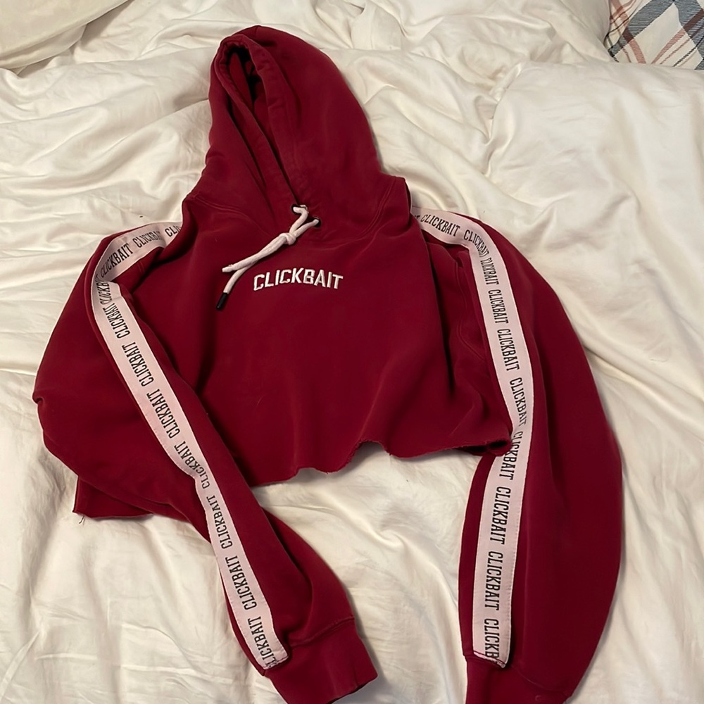 Cropped clickbait hoodie